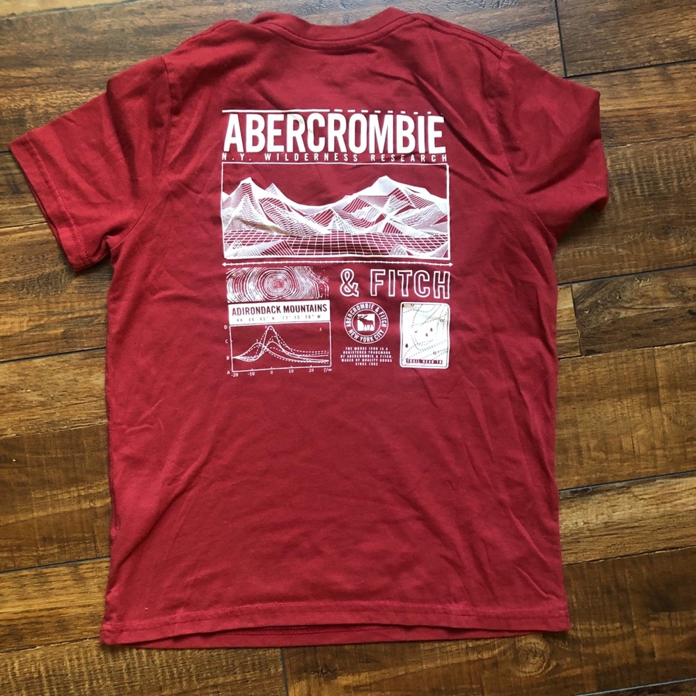 Boys NWOT Abercrombie kids graphic T-shirt